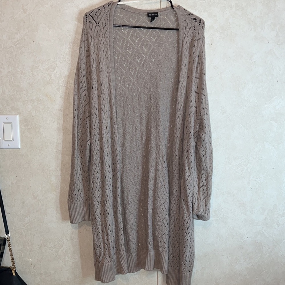 Torrid 3 (3x) grey knitted cardigan sweater